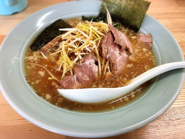 「ネギラーメン+チャーシュー3枚」@ラーメンショップ 椿 上彦川戸店の写真