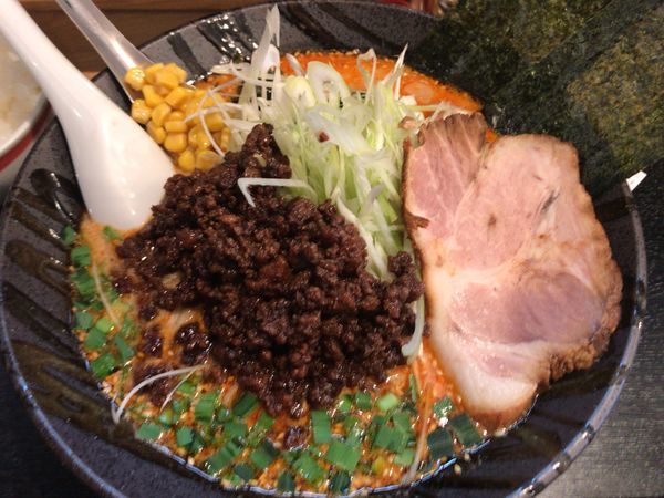 「悠河スペシャル大盛1,020円 半ライス100円」@悠河らーめんの写真