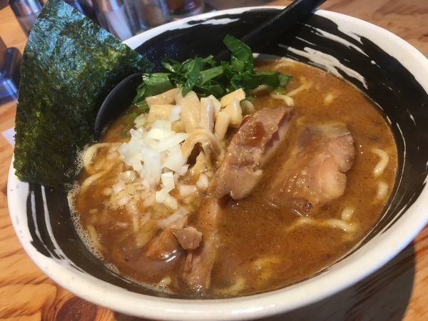 「こく醬そば 大盛無料」@麺場 浜虎 横浜店の写真