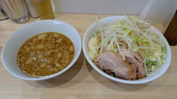 「ラーメン（750円）＋つけ麺（150円）ニンニクネギ魚粉」@ラーメン 他力也の写真