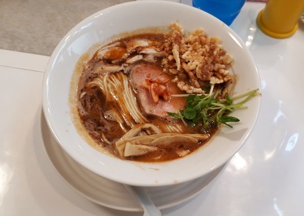 「甘エビ白湯ラーメン（９００円）」@らーめん食堂 ゆうき屋の写真