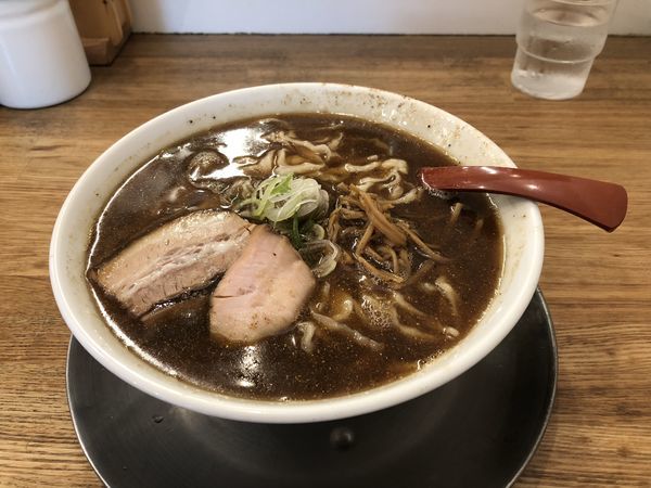 「煮干しラーメン」@麺や 七彩 八丁堀店の写真