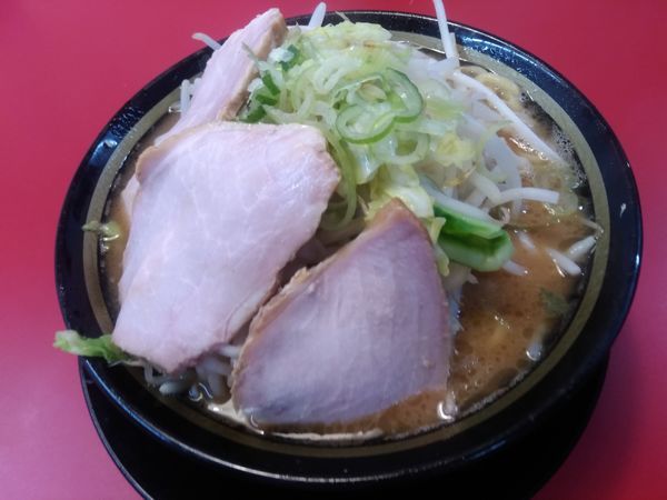 「野菜ラーメン 680円　野菜マシ」@家系ラーメン 王道家の写真