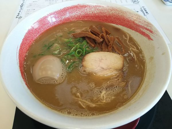 「醤油とんこつ　：かため　＋味玉：㋚券　＋替え玉：はりがね」@安曇野ら～めん  あづみ亭の写真