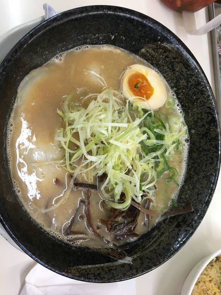 「w豚骨スープラーメン」@交野きんせい 浪越商店の写真