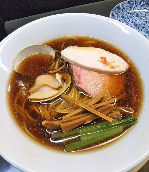 「醤油らーめん 750円＋はまぐり 270円」@らぁめん登里勝の写真