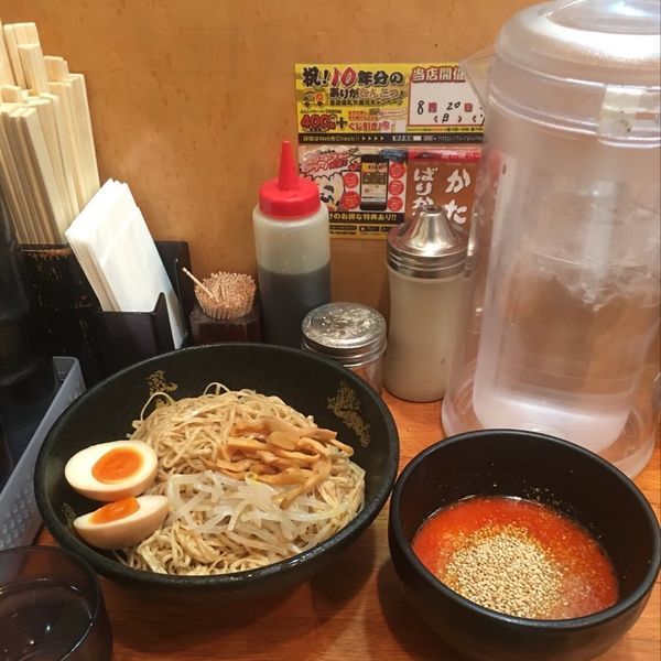 「辛冷やしざるラーメン」@博多風龍 高田馬場店の写真