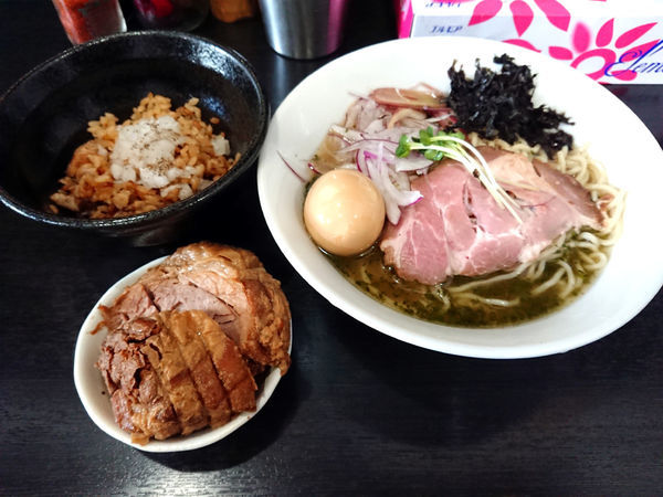 「冷やし塩煮干しそば+味玉、他」@陽はまたのぼるの写真