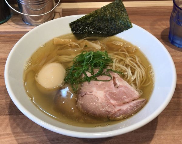 「味玉塩らーめん＋チャーシュー丼(750円＋300円)」@らーめん にじいろの写真