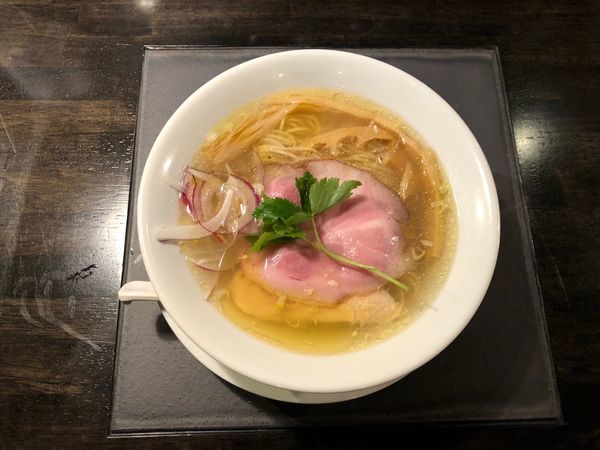 「塩らぁめん」@KaneKitchen Noodlesの写真