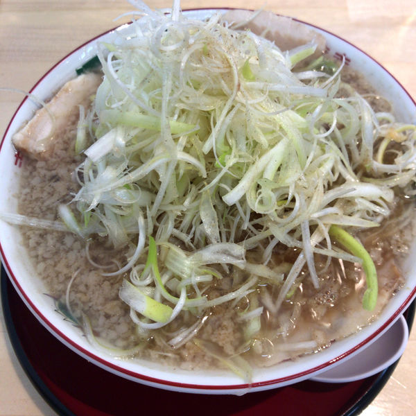 「黒のねぎ中華（背脂多め）690円＋200円」@伊藤商店 足利店の写真