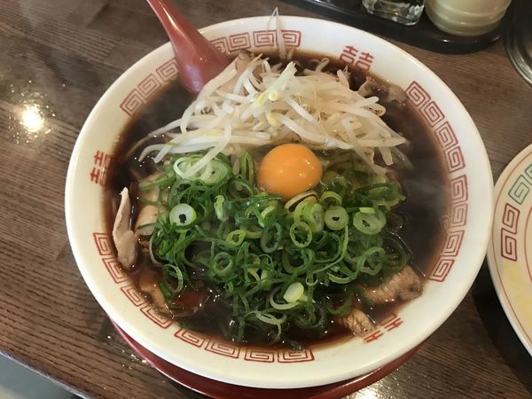 「特大新福そば、ヤキメシ(並)」@新福菜館 麻布十番店の写真
