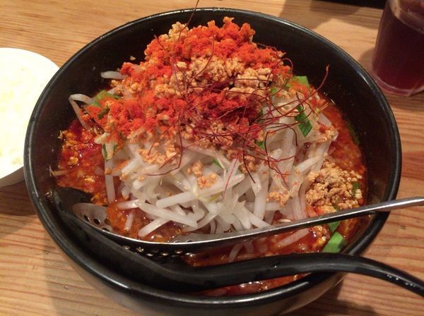 「辛味噌ラーメン+もやし」@らぁ麺屋 つなぎの写真