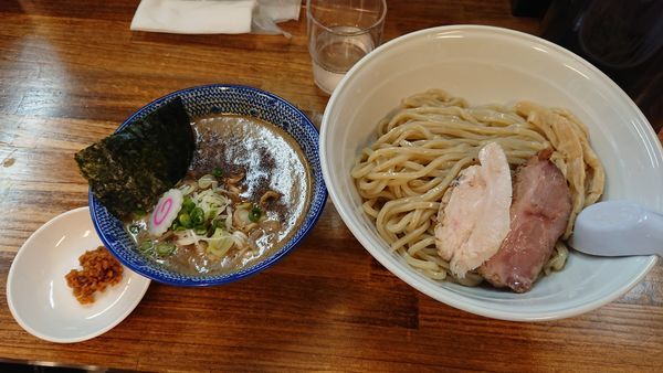 「濃厚豚骨鶏魚介つけ麺(並) 880円」@阿波家 信州始店の写真