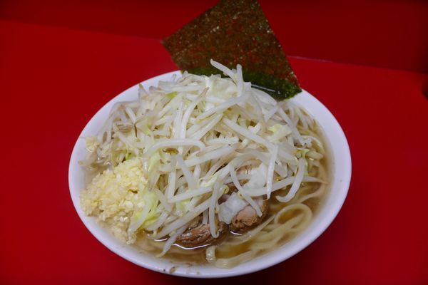 「小ラーメン¥700／ニンニク¥0」@ラーメン二郎 千住大橋駅前店の写真