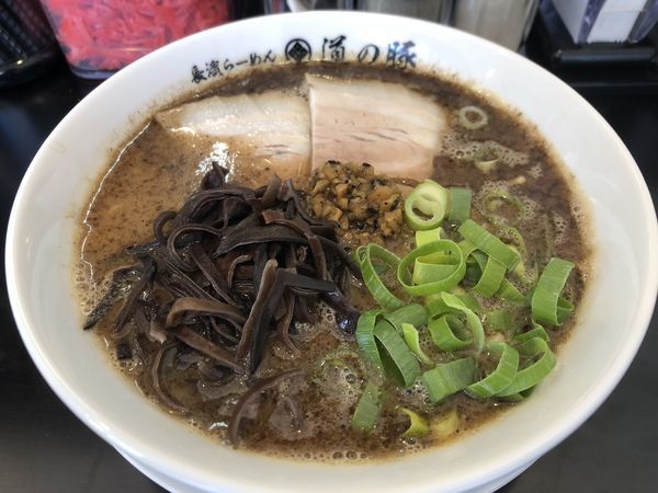 「らーめん黒（830円）」@長濱らーめん 道の豚の写真