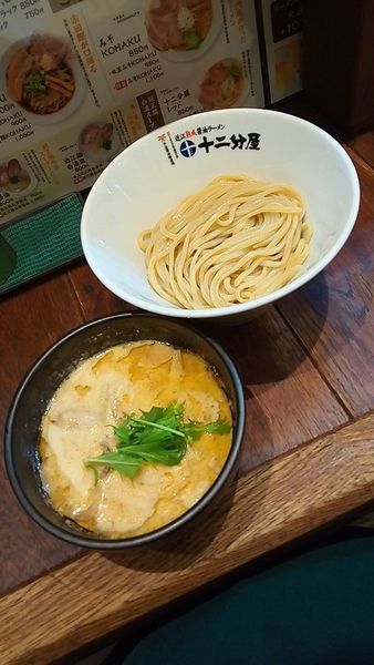 「辛海老つけ麺８５０円」@近江熟成醤油 十二分屋 早稲田店の写真