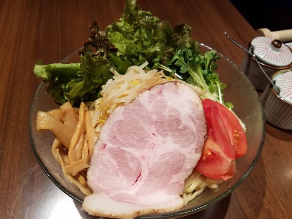 「冷やしサラダ麺850円」@こってりらーめん せきやけの写真