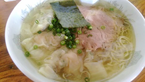 「塩雲吞麺」@伊達屋の写真
