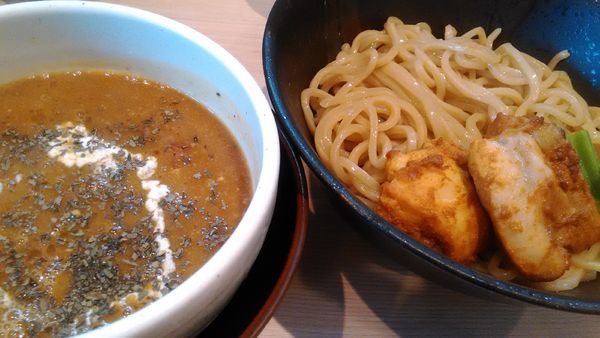 「バタチキカレーつけ麺」@麺処つむじの写真