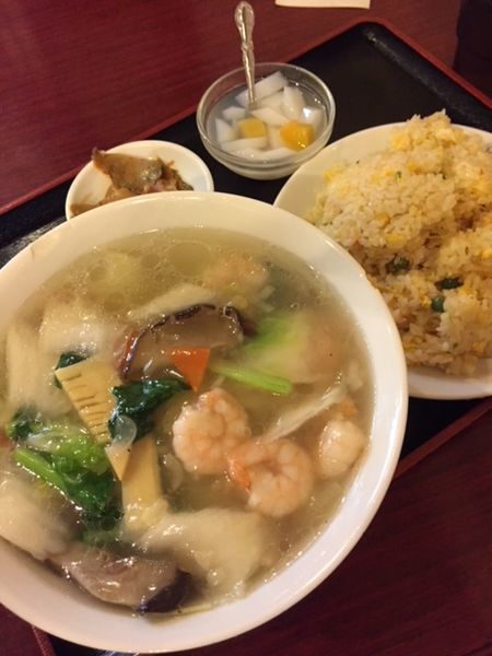 「海老タンメン＋炒飯セット　680円」@龍城飯店 本館の写真