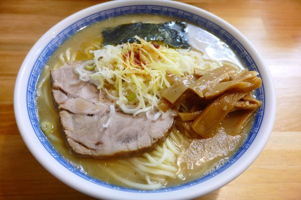 「塩ラーメン（中）¥900」@自家製中華そば としおかの写真