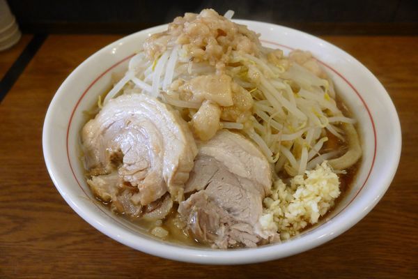 「ラーメン（300g）¥850／ニンニクアブラ¥0」@眞久中の写真