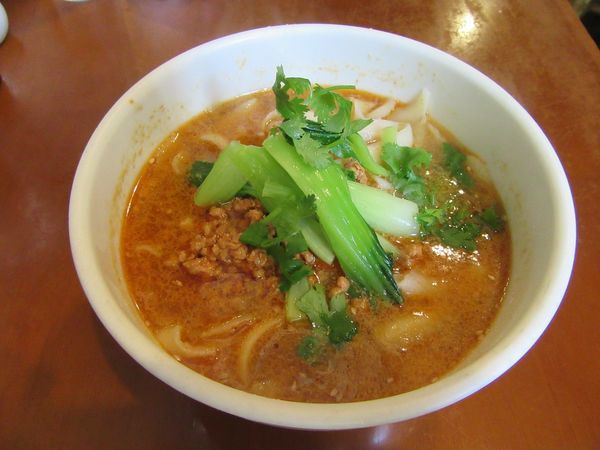 「坦々麺（７８０円）」@中国西安料理と刀削麺・火鍋 XI'AN 有楽町店の写真