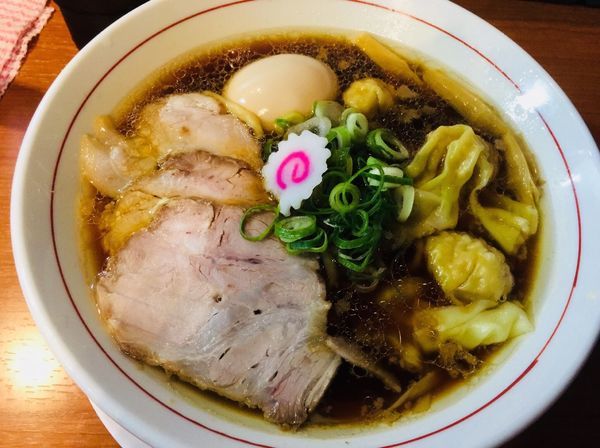 「特中華そば」@横浜中華そば 維新商店の写真