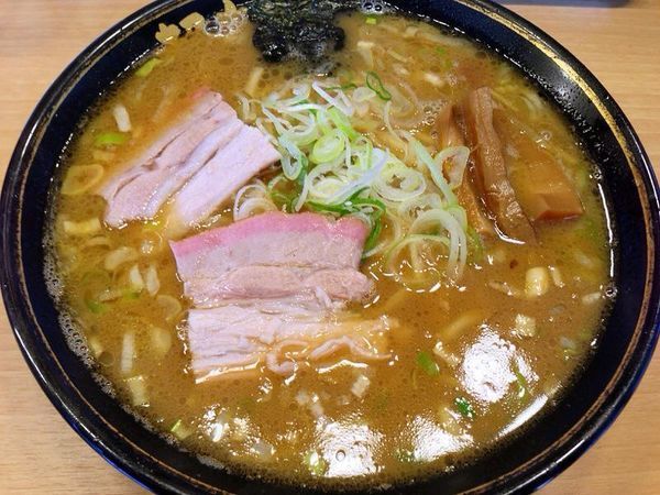 「ラーメン」@天然豚骨醤油 らーめん玉 超大吉 上野店の写真