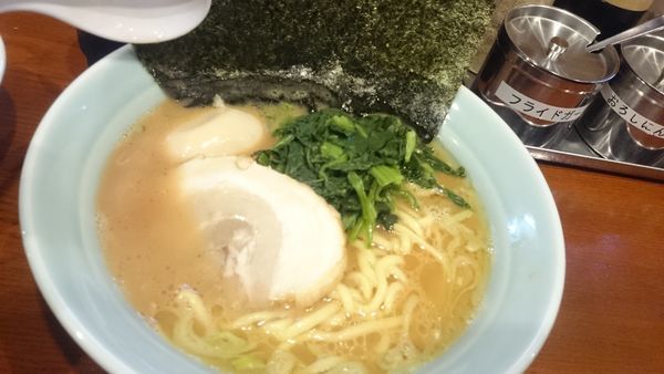 「味玉ラーメン」@横浜家系ラーメン銀家 伊勢佐木町店の写真