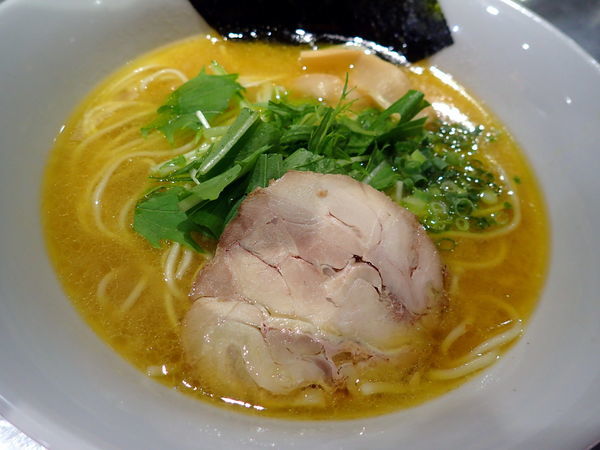 「鶏白湯黄金らーめん」@博多鶏炊き濃厚らーめん ひのとり 東京東陽町本店の写真