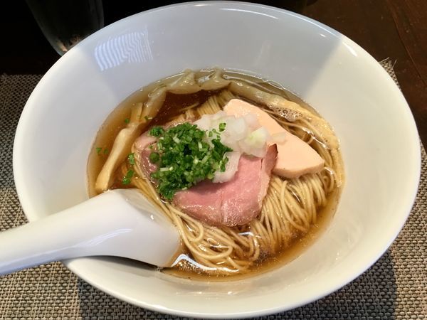 「ハートランドビール → 煮干蕎麦 →和え玉大葉のジュノベーゼ」@神保町黒須の写真