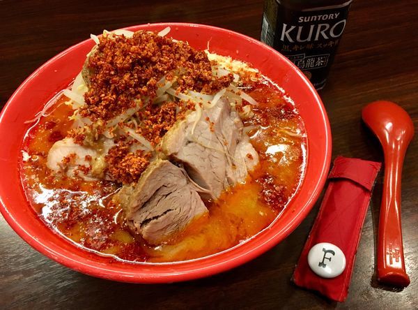 「辛いラーメン」@ピコピコポンの写真