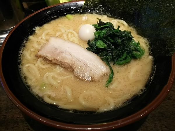 「ラーメン　（並）」@横浜家系ラーメン 金山家の写真