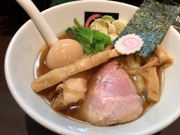 「中華そば　830円＋ワンタン（4個）200円」@おおぜき中華そば店の写真