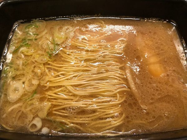 「釜だれとんこつらーめん」@一蘭 天神西通り店の写真