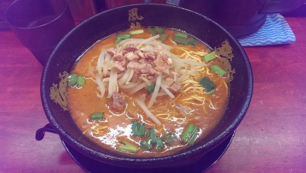 「辛ラーメン、替え玉w」@とんこつラーメン 博多風龍 渋谷店の写真