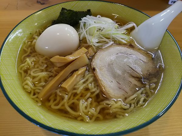 「醤油らぁめん　大盛」@らぁめん屋 風来麺の写真