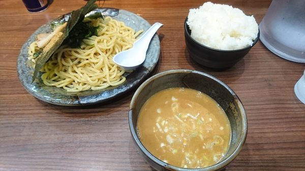 「魂心つけ麺+海苔･うずら+ライス(サービス)」@横浜家系らーめん 魂心家 藤沢店の写真