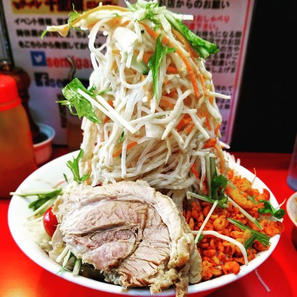 「冷やし中華200グラム830円＋豚1枚」@千里眼の写真