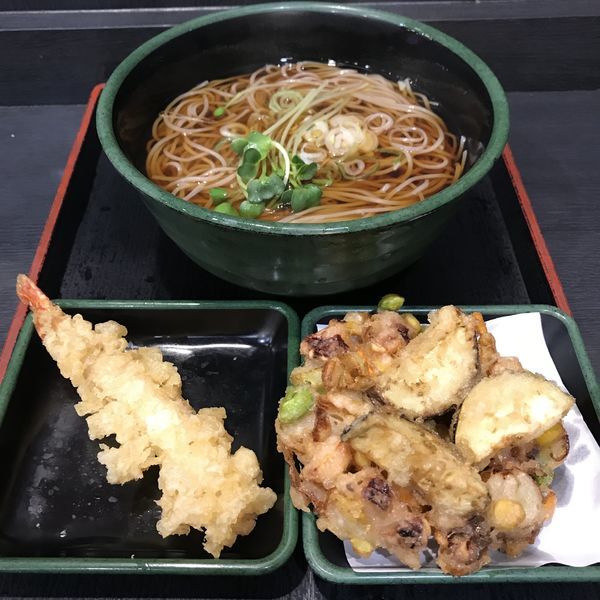 「【季節限定】夏野菜とゲソのかきあげ(¥0)+海老天(クーポン」@ゆで太郎 西五反田2丁目店の写真