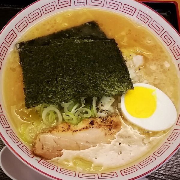 「背脂とんこつ醤油　５４０円（オープン価格）」@背脂豚骨醤油らーめん 豚健の写真