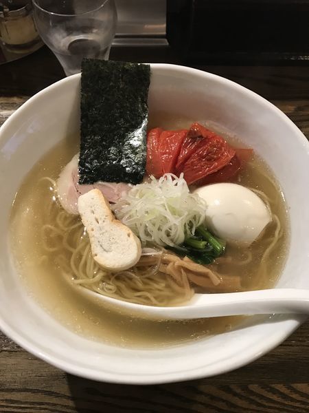 「塩ラーメン＋焼きトマト」@RAMEN CiQUEの写真