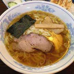 ラーメン650円 餃子セット250円
