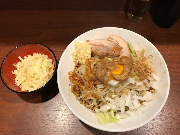 「ラーメン+汁なし+チーズ」@麺屋 づかちゃんの写真