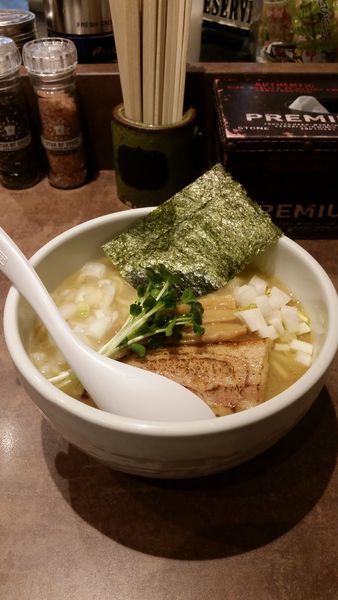 「ホタテ６９ラーメン」@NOODLE SOUNDSの写真