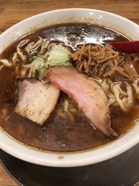 「喜多方らーめん煮干し（820円）」@麺や 七彩 八丁堀店の写真