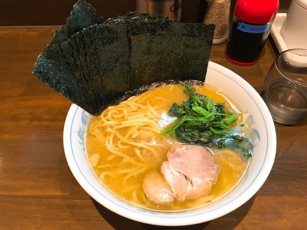 「のりラーメン(麺固め・脂多め)」@横浜家系ラーメン 中島家の写真