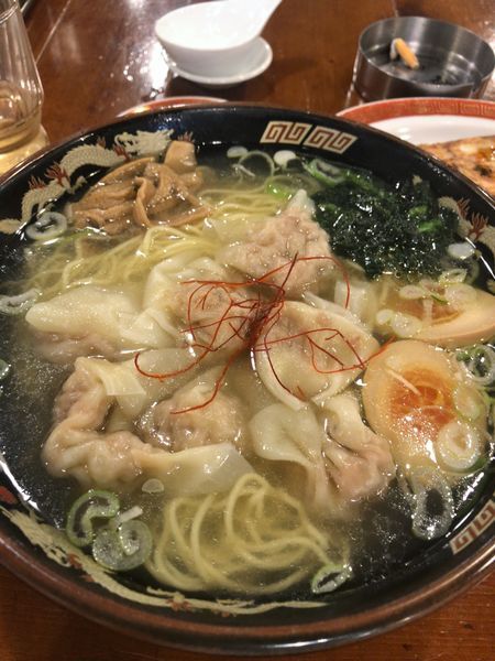 「116黒豚雲呑麺¥800」@広州市場 五反田店の写真
